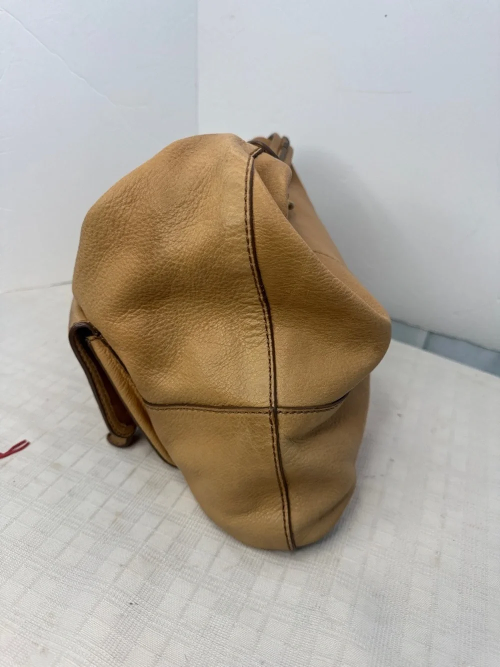FOSSIL Medium Tan Brown Leather Buckle Pocket Large Hobo Shoulder Bag Purse EUC.
